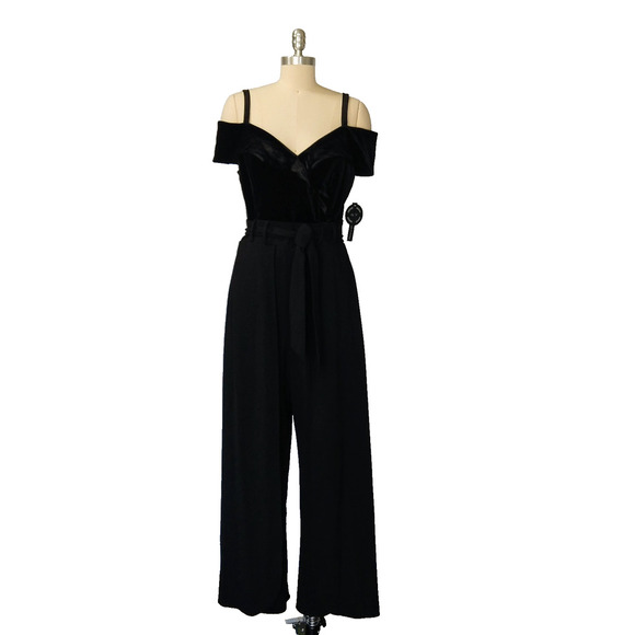 Vintage Y2K Black Velvet Jumpsuit Size 12 L Cold Shoulder Sweetheart Neckline - Picture 2 of 13